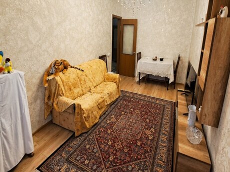 Продаётся 4-комнатная квартира в старом фонде, Əhmədli, 90 м², 240 000 AZN, фото 2 / 10