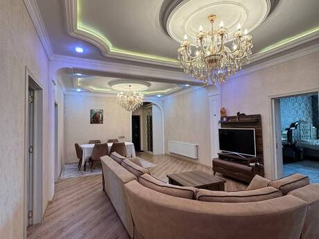 Elan №6527418 - Bakı, Elmlər Akademiyası m., 5 otaqlı, 178 m², 2/16 mərtəbə