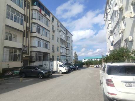 Qurtuluş 93 kompleksində 3 otaqlı yeni tikili mənzil satılır, 73 m², 98 000 AZN, şəkil 2 / 12