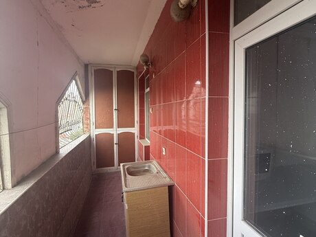 4-room old-build apartment for sale in Həzi Aslanov, 110 m², 190 000 AZN, photo 3 / 12