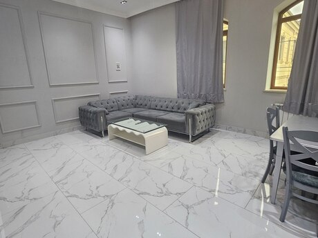 Nəsimidə 2 otaqlı köhnə tikili mənzil kirayə verilir, 65 m², 700 AZN/ay, şəkil 2 / 12