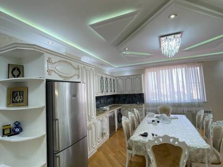 Elmlər Akademiyasında 3 otaqlı yeni tikili mənzil satılır, 150 m², 550 000 AZN, şəkil 4 / 12