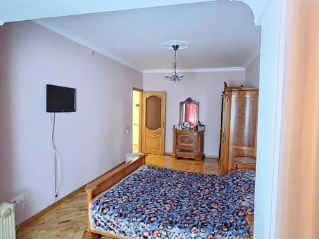 Nəsimidə 4 otaqlı köhnə tikili mənzil satılır, 110 m², 285 000 AZN, şəkil 4 / 11