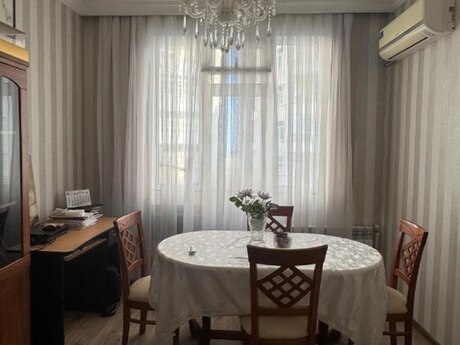 Продаётся 2-комнатная квартира в старом фонде, Elmlər Akademiyası, 68 м², 229 000 AZN, фото 3 / 10