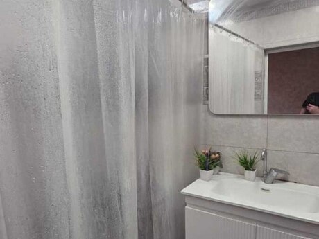 3-room old-build apartment for sale in Nəsimi, 100 m², 220 000 AZN, photo 4 / 5