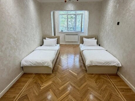 Сдаётся 3-комнатная квартира в новостройке, Gənclik, 90 м², 900 AZN/мес, фото 2 / 6