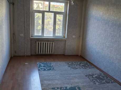 Yeni Günəşlidə 2 otaqlı köhnə tikili mənzil satılır, 60 m², 134 000 AZN, şəkil 3 / 8