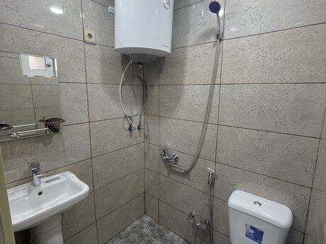 Сдаётся 1-комнатная квартира в старом фонде, 28 May, 35 м², 550 AZN/мес, фото 3 / 6