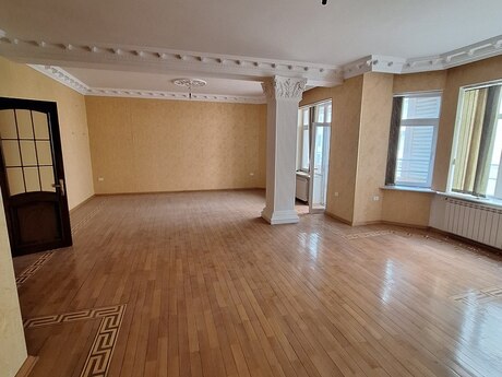 4 otaq · 273 m²