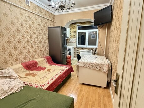 Продаётся 2-комнатная квартира в старом фонде, Nərimanov, 52 м², 154 000 AZN, фото 2 / 12