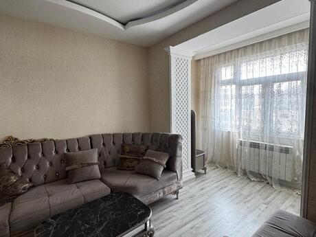 Neftçilərdə 2 otaqlı köhnə tikili mənzil kirayə verilir, 70 m², 750 AZN/ay, şəkil 3 / 12