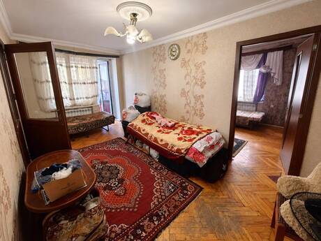 2-room old-build apartment for sale in Elmlər Akademiyası, 55 m², 160 000 AZN, photo 2 / 6