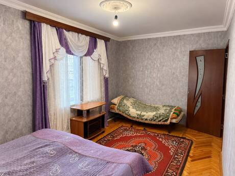 2-room old-build apartment for sale in Elmlər Akademiyası, 55 m², 160 000 AZN, photo 4 / 6