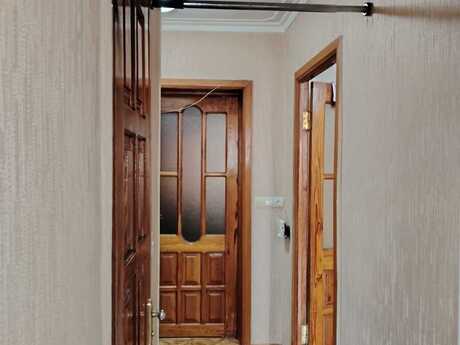 Elmlər Akademiyasında 3 otaqlı köhnə tikili mənzil satılır, 75 m², 216 000 AZN, şəkil 2 / 9