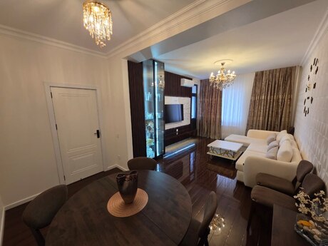 8 Noyabrda 2 otaqlı yeni tikili mənzil kirayə verilir, 75 m², 900 AZN/ay, şəkil 3 / 12
