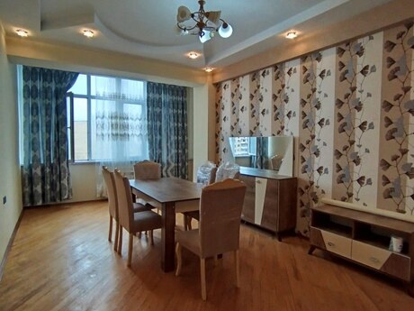 Сдаётся 2-комнатная квартира в новостройке, Neftçilər, 70 м², 650 AZN/мес, фото 2 / 12