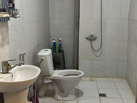 Memar Əcəmidə 2 otaqlı yeni tikili mənzil kirayə verilir, 70 m², 650 AZN/ay, şəkil 3 / 4