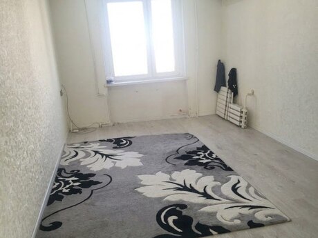 3-room old-build apartment for sale in Neftçilər, 55 m², 180 000 AZN, photo 2 / 8