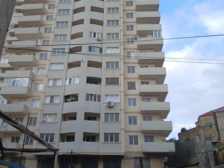 3 otaq · 120 m² · 3/17 mərtəbə, 8-ci kilometr