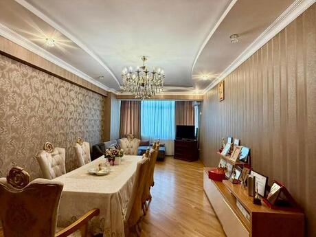 3-комн. · 140 m²