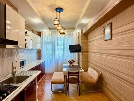 Продаётся 3-комнатная квартира в новостройке, Nəriman Nərimanov, 140 м², 340 000 AZN, фото 3 / 12