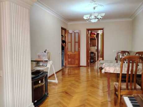 Elmlər Akademiyasında 3 otaqlı köhnə tikili mənzil satılır, 70 m², 216 500 AZN, şəkil 2 / 11
