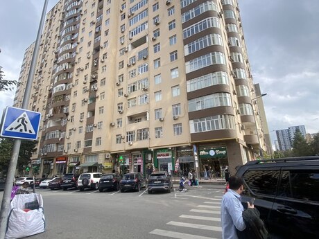 Elan №6528062 - Bakı, İnşaatçılar m., 2 otaqlı, 82 m², 13/17 mərtəbə