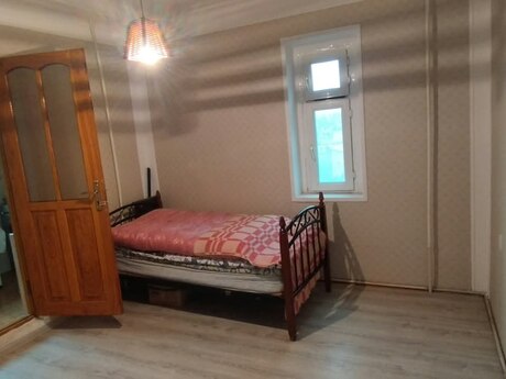 Yeni Günəşlidə 3 otaqlı köhnə tikili mənzil kirayə verilir, 100 m², 549 AZN/ay, şəkil 4 / 9