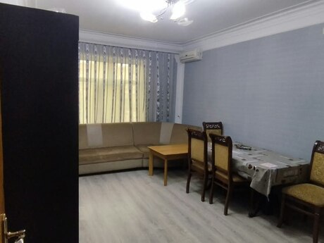 Yeni Günəşlidə 3 otaqlı köhnə tikili mənzil kirayə verilir, 100 m², 549 AZN/ay, şəkil 2 / 9