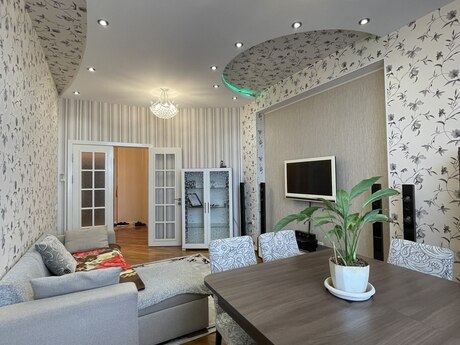 Продаётся 3-комнатная квартира в новостройке, Azadlıq Prospekti, 80 м², 240 000 AZN, фото 3 / 12
