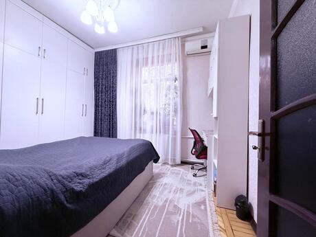 Elmlər Akademiyasında 3 otaqlı köhnə tikili mənzil satılır, 65 m², 260 000 AZN, şəkil 5 / 12