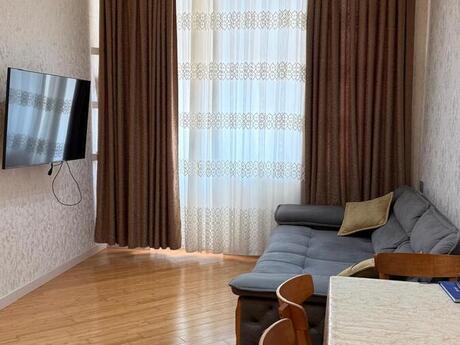 2-room new-build apartment for rent in 20 Yanvar, 70 m², 750 AZN/mo, photo 2 / 11