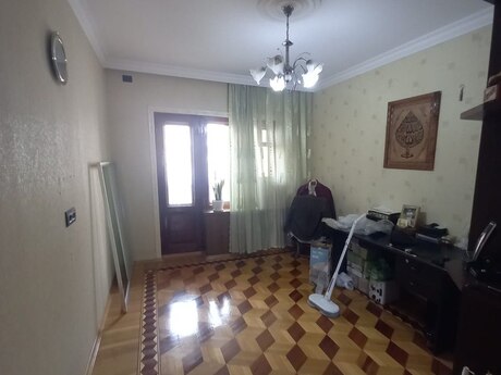 Binəqədidə 4 otaqlı köhnə tikili mənzil satılır, 120 m², 325 000 AZN, şəkil 4 / 12
