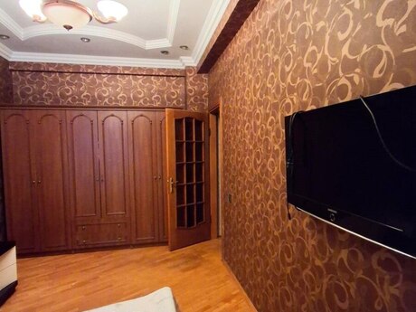 Продаётся 2-комнатная квартира в новостройке, Memar Əcəmi, 83 м², 224 000 AZN, фото 5 / 12