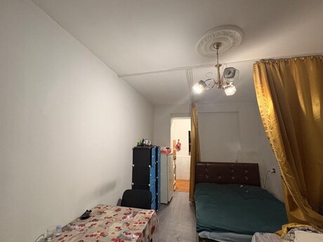 28 Mayda 1 otaqlı köhnə tikili mənzil kirayə verilir, 20 m², 400 AZN/ay, şəkil 5 / 9