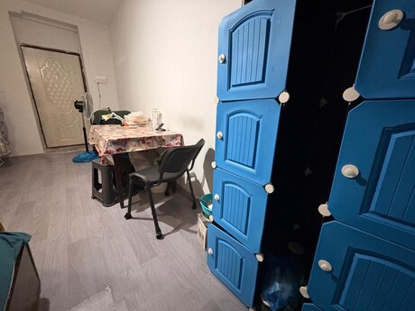 28 Mayda 1 otaqlı köhnə tikili mənzil kirayə verilir, 20 m², 400 AZN/ay, şəkil 3 / 9