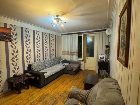 Elan №6528307 - Bakı, Qara Qarayev m., 2 otaqlı, 50 m², 2/5 mərtəbə