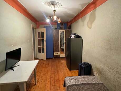 Qara Qarayevdə 2 otaqlı köhnə tikili mənzil satılır, 50 m², 155 000 AZN, şəkil 4 / 7