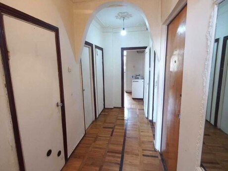 Əhmədlidə 2 otaqlı köhnə tikili mənzil satılır, 65 m², 146 000 AZN, şəkil 5 / 8