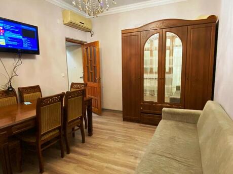 Elan №6528338 - Bakı, Gənclik m., 3 otaqlı, 60 m², 4/4 mərtəbə