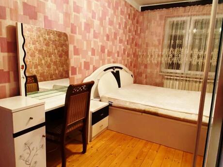 Gənclikdə 3 otaqlı köhnə tikili mənzil satılır, 60 m², 167 000 AZN, şəkil 3 / 10