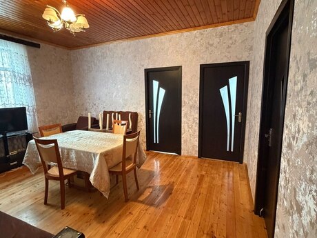 Yeni Balaxanıda 4 otaqlı həyət evi kirayə verilir, 120 m², 450 AZN/ay, şəkil 2 / 7