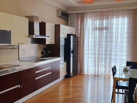 Сдаётся 4-комнатная квартира в новостройке, 28 May, 200 м², 1 700 AZN/мес, фото 3 / 12