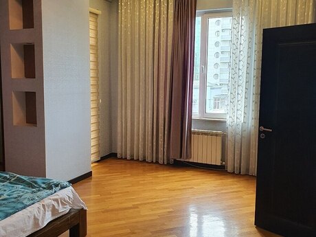 Сдаётся 4-комнатная квартира в новостройке, 28 May, 200 м², 1 700 AZN/мес, фото 5 / 12
