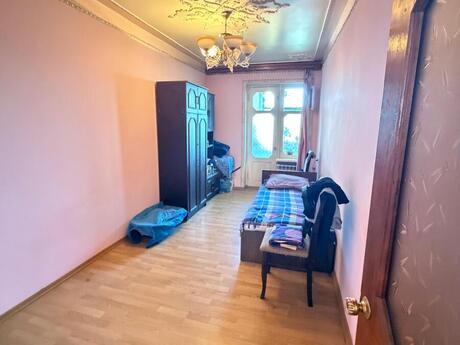 Nərimanovda 3 otaqlı köhnə tikili mənzil satılır, 85 m², 265 000 AZN, şəkil 2 / 12