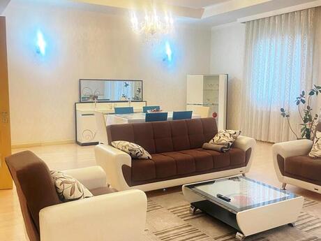 Elan №6528375 - Bakı, Nizami m., 4 otaqlı, 240 m², 7/14 mərtəbə