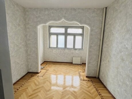 Xalqlar Dostluğunda 3 otaqlı köhnə tikili mənzil satılır, 80 m², 205 000 AZN, şəkil 2 / 7
