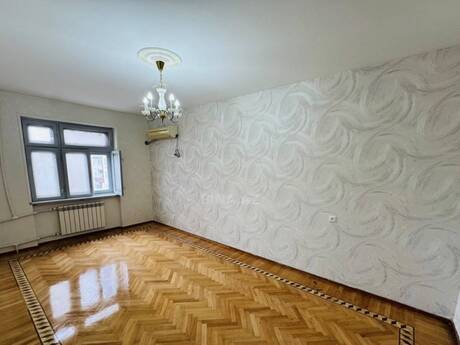 Xalqlar Dostluğunda 3 otaqlı köhnə tikili mənzil satılır, 80 m², 205 000 AZN, şəkil 3 / 7