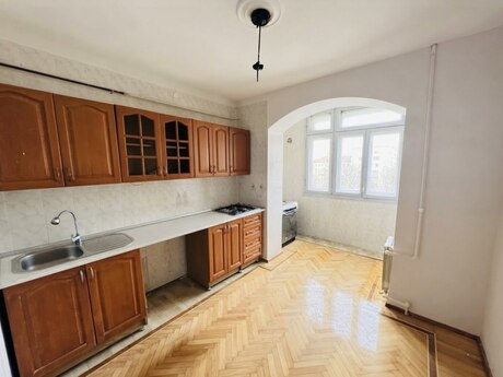 Xalqlar Dostluğunda 3 otaqlı köhnə tikili mənzil satılır, 80 m², 205 000 AZN, şəkil 5 / 7