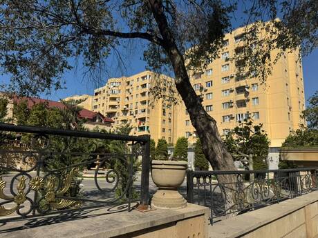 3 otaq · 95 m² · 10/11 mərtəbə, İnşaatçılar